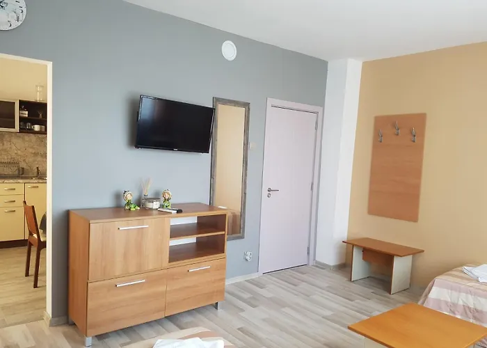 ани Appartement Chernomorets
