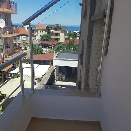 Διαμέρισμα ани *